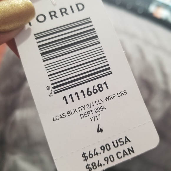 Black wrap dress - Picture 3 of 3